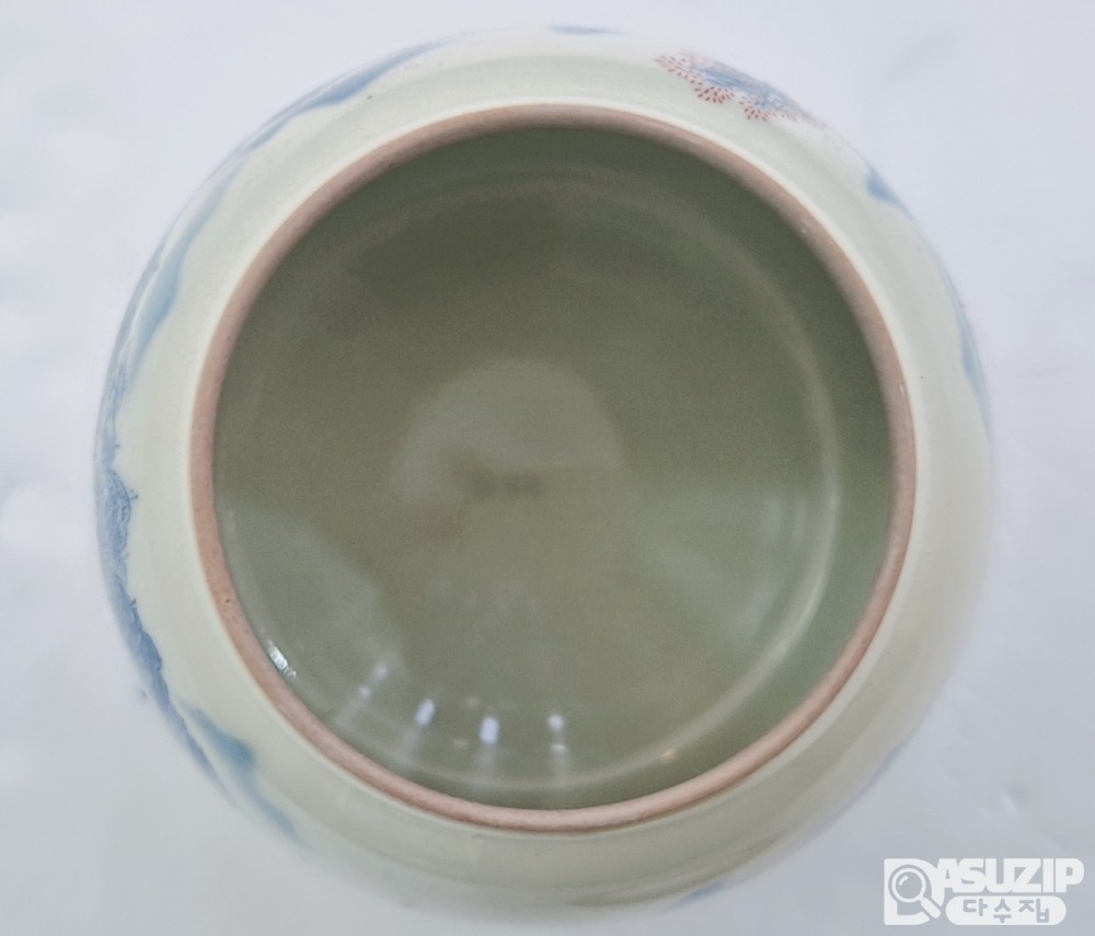 다기: 연대 있습니다. (약 70년이상된 골동품)