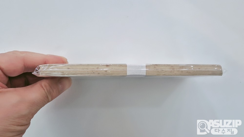 1943년 일본이 점령한 필리핀에서 발행된 일본 군표 100페소 다발 (준미사용)